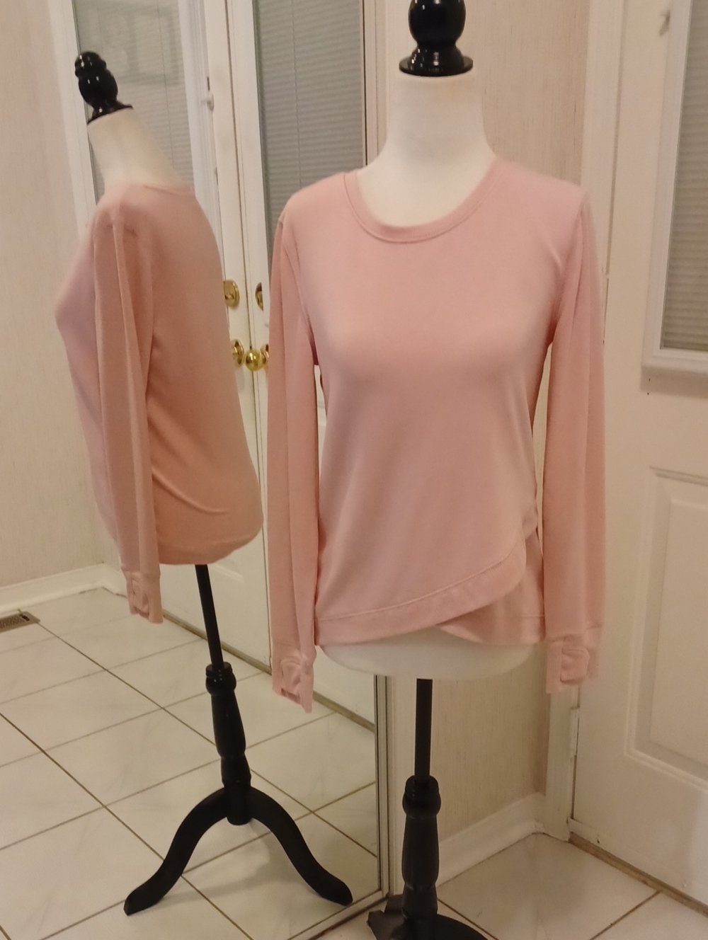 4/$80 New Eddie Bauer Pink Sweatshirt With Crisscross Front - Size XL (Girl)
